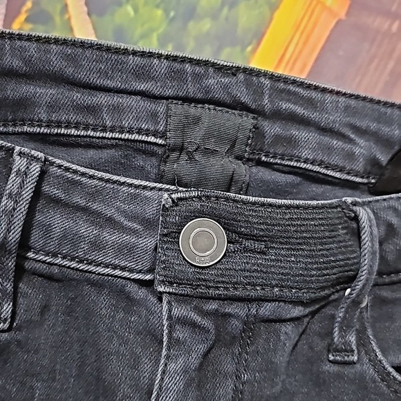 RtA Distressed Black Raw Hem Jeans Size 23‎ - Picture 4 of 7